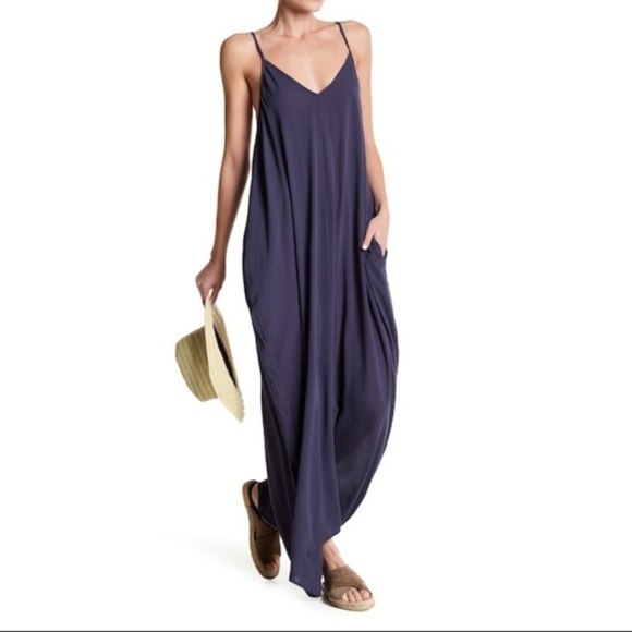 Love Stitch Dresses & Skirts - Love Stitch Gauze Maxi Dress in Emerald